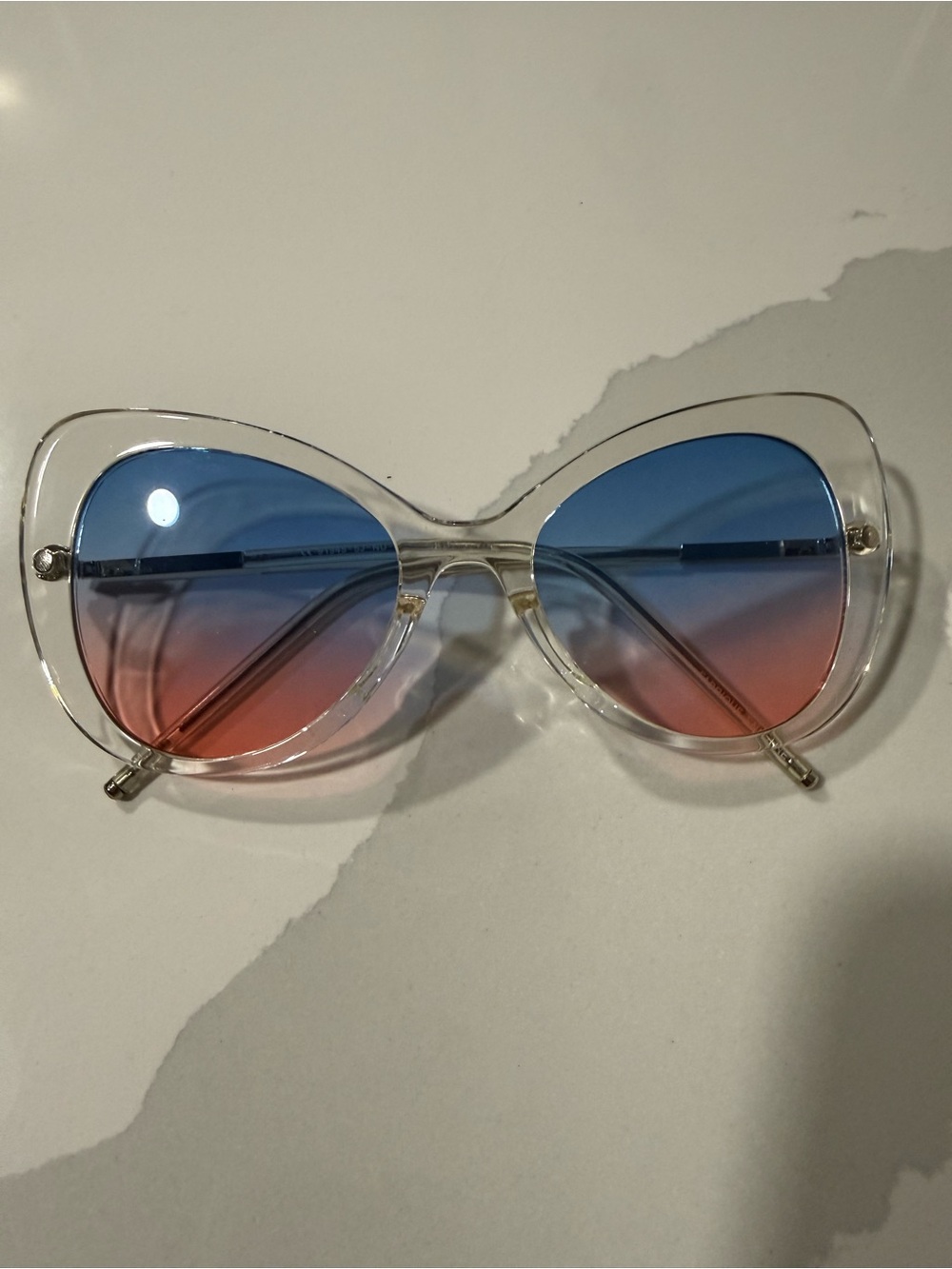 Clear Frame Women's Sunglasses with Blue-to-Pink Gradient Lenses